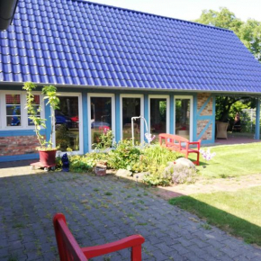 Ferienhaus im Grünen mit Grillmöglichkeit, Alt Krenzlin